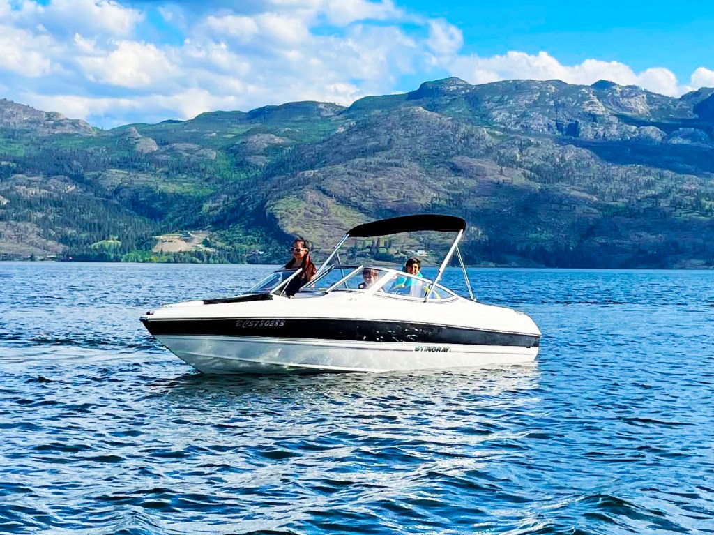 18' Power Boat for rent in Kelowna